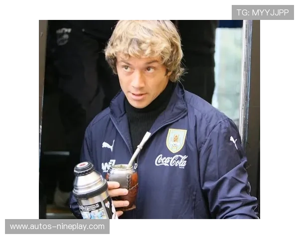 足球场上的明星名字男生篇：盘点那些既帅气又有魅力的球星英文名