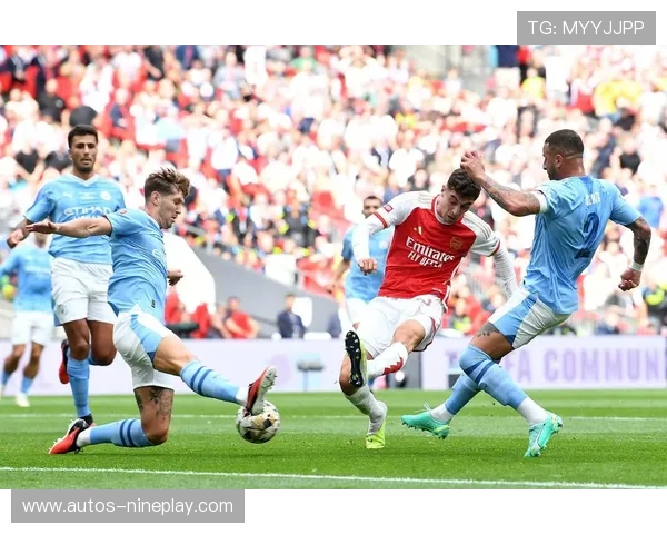 足球明星高清图集展现球场风采与精彩瞬间助你领略足球魅力 足球明星高清图集展现球场风采与精彩瞬间助你领略足球魅力